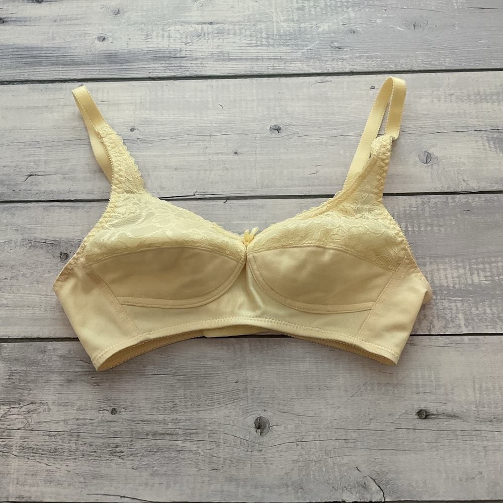 Airway Mastectomy Bra Womens 32A Nude‎ Beige Wireless Soft Cup 1470